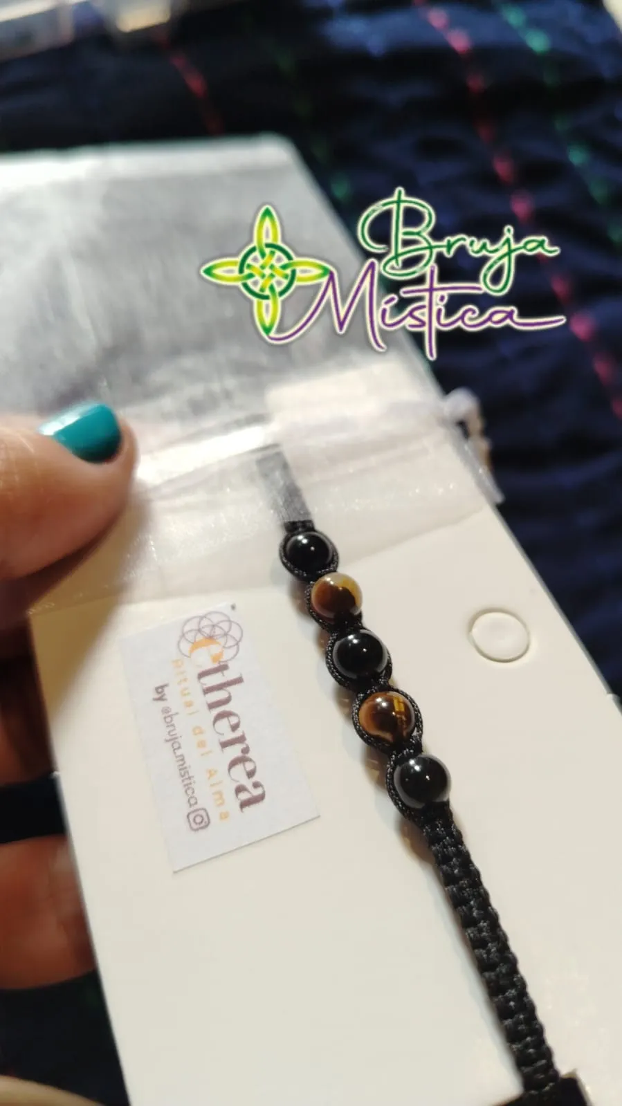 Pulseras Tejidas a Mano con Intención — Producto espiritual artesanal · Bruja Mística Medellín